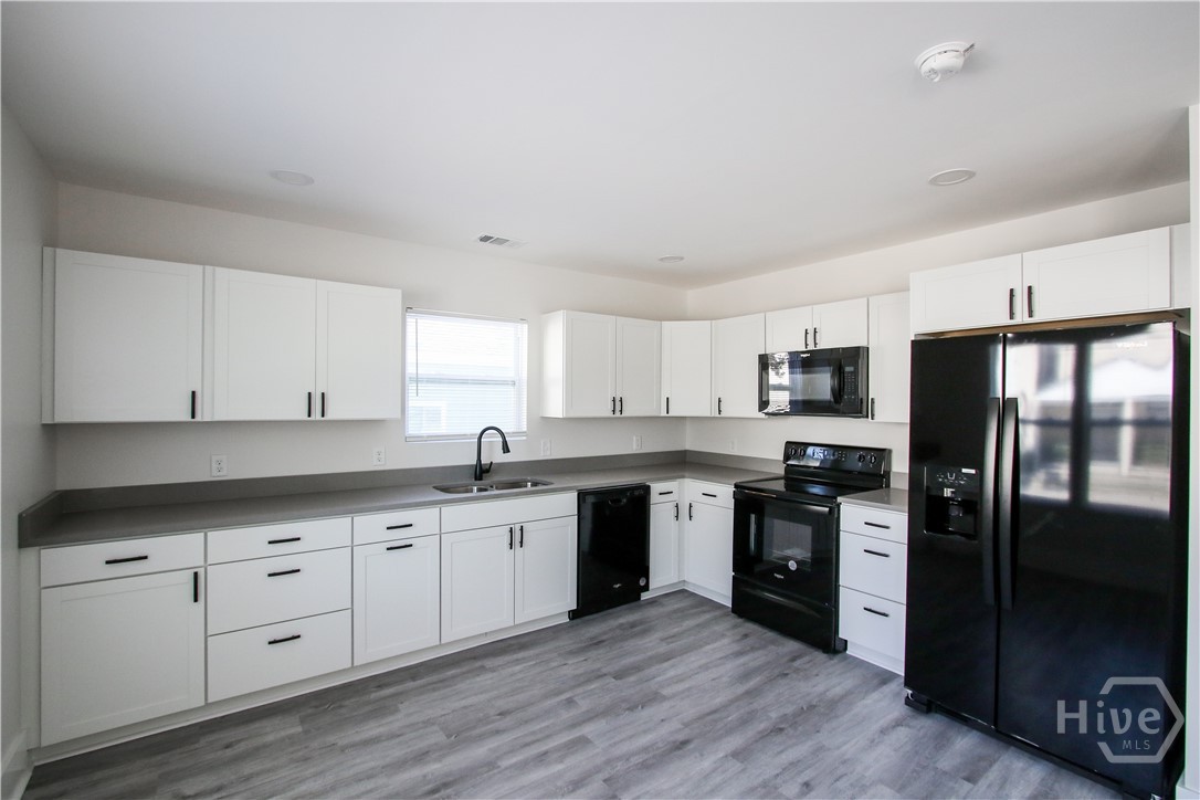 1113 East 69th Street Savannah, GA 31404 - Photo 10 of 40