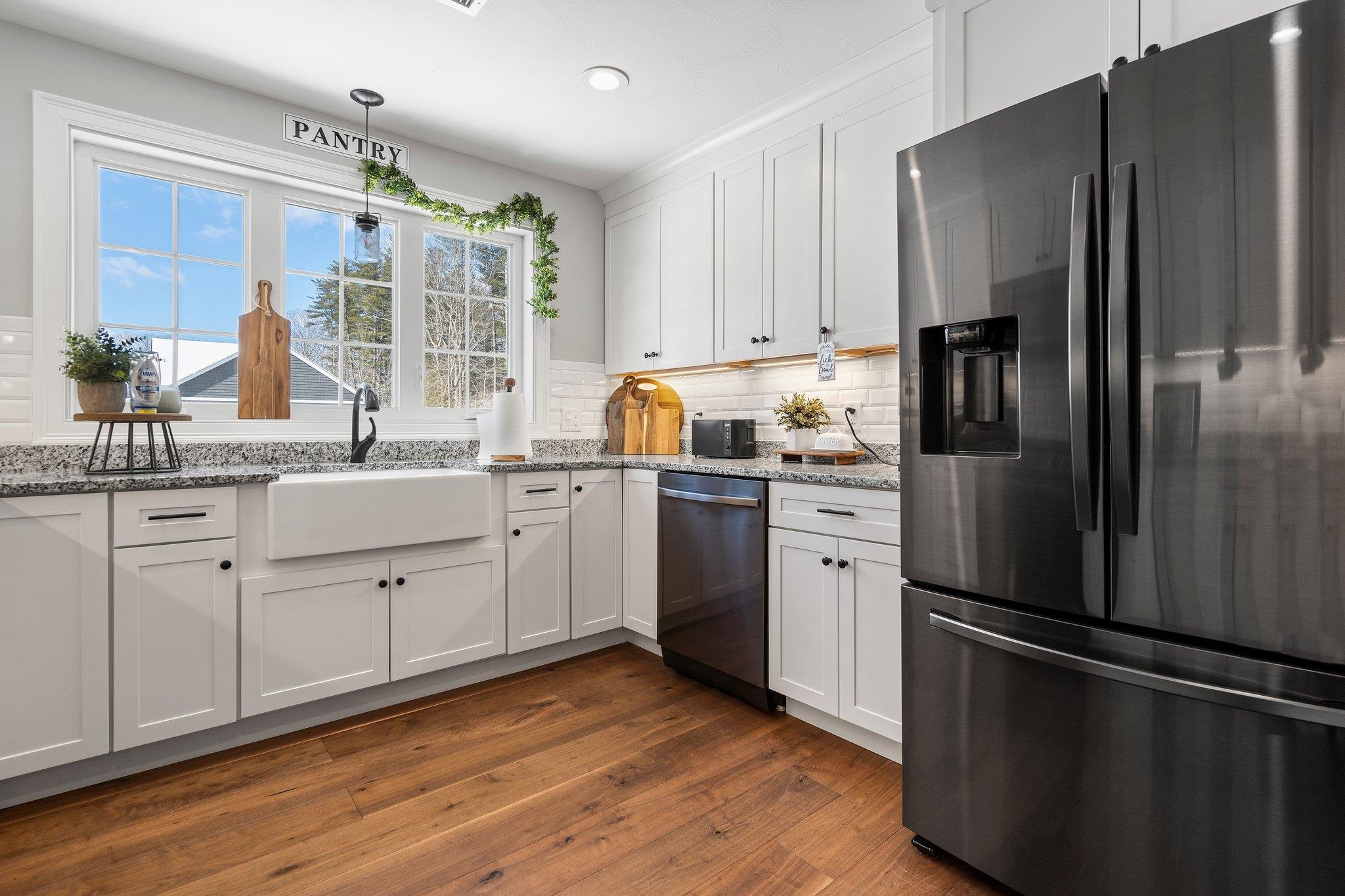 33 Cypress Circle, Unit 33 Exeter, NH 03833 - Photo 2 of 38