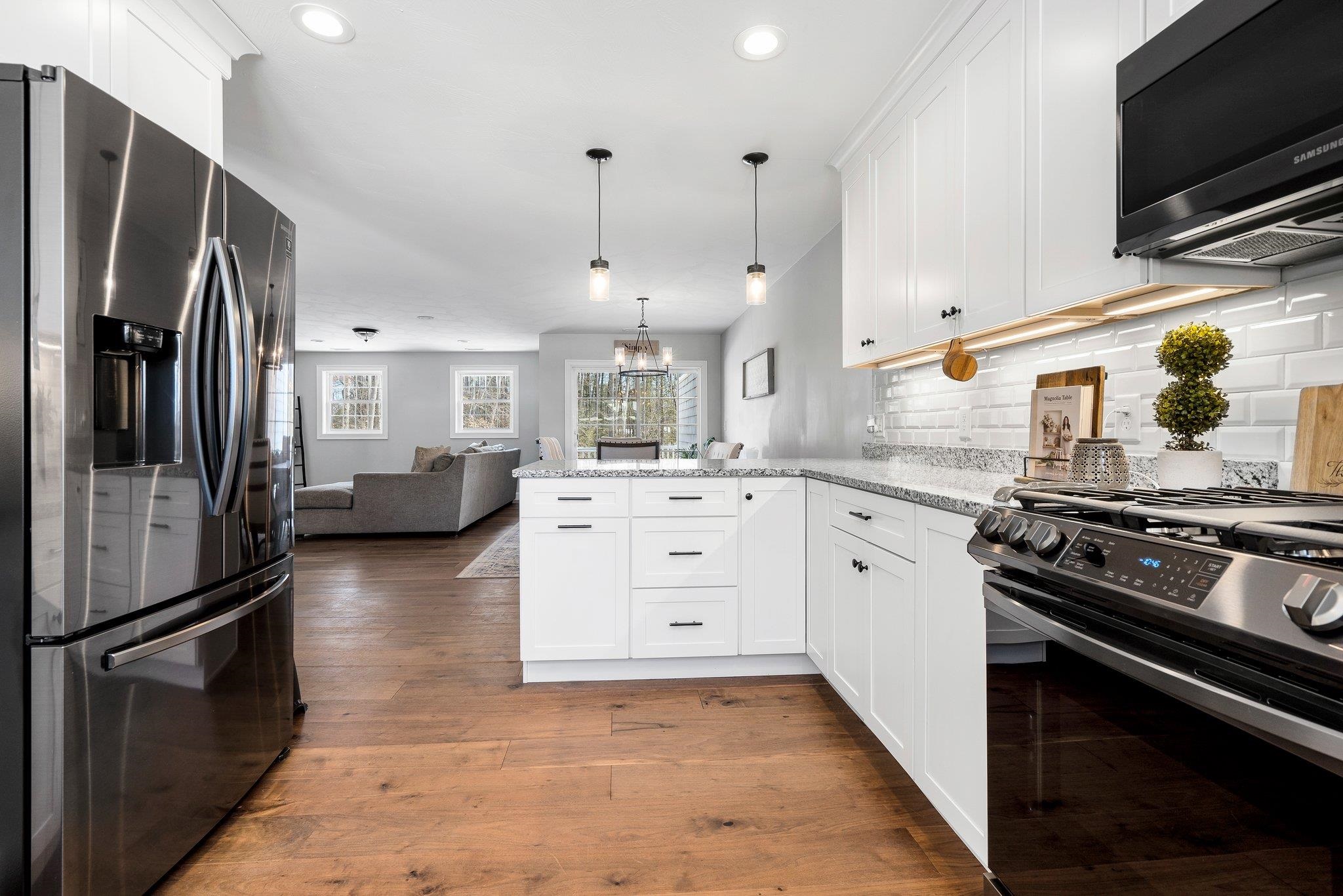 33 Cypress Circle, Unit 33 Exeter, NH 03833 - Photo 4 of 38