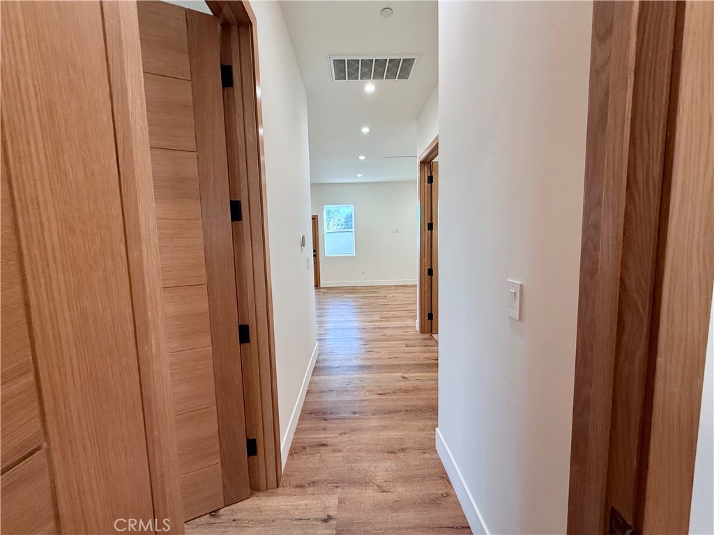 6900 Corbin Avenue Reseda, CA 91335 - Photo 38 of 57
