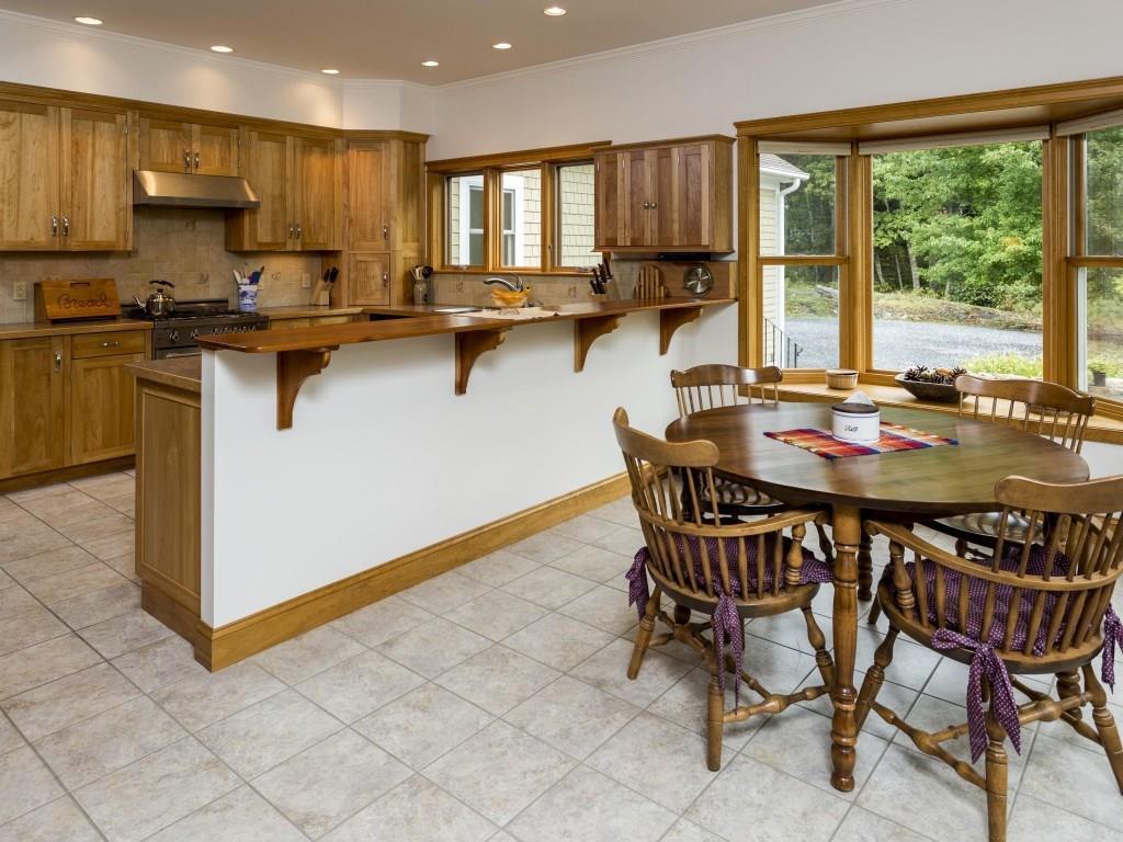 43 Pasture Lane Boothbay, ME 04571 - Photo 8 of 35 The breakfast area