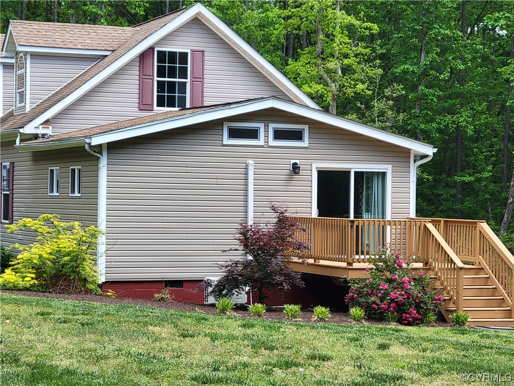 13569 Greenwood Road Glen Allen, VA 23059 - Photo 42 of 49 a front view of a house with garden