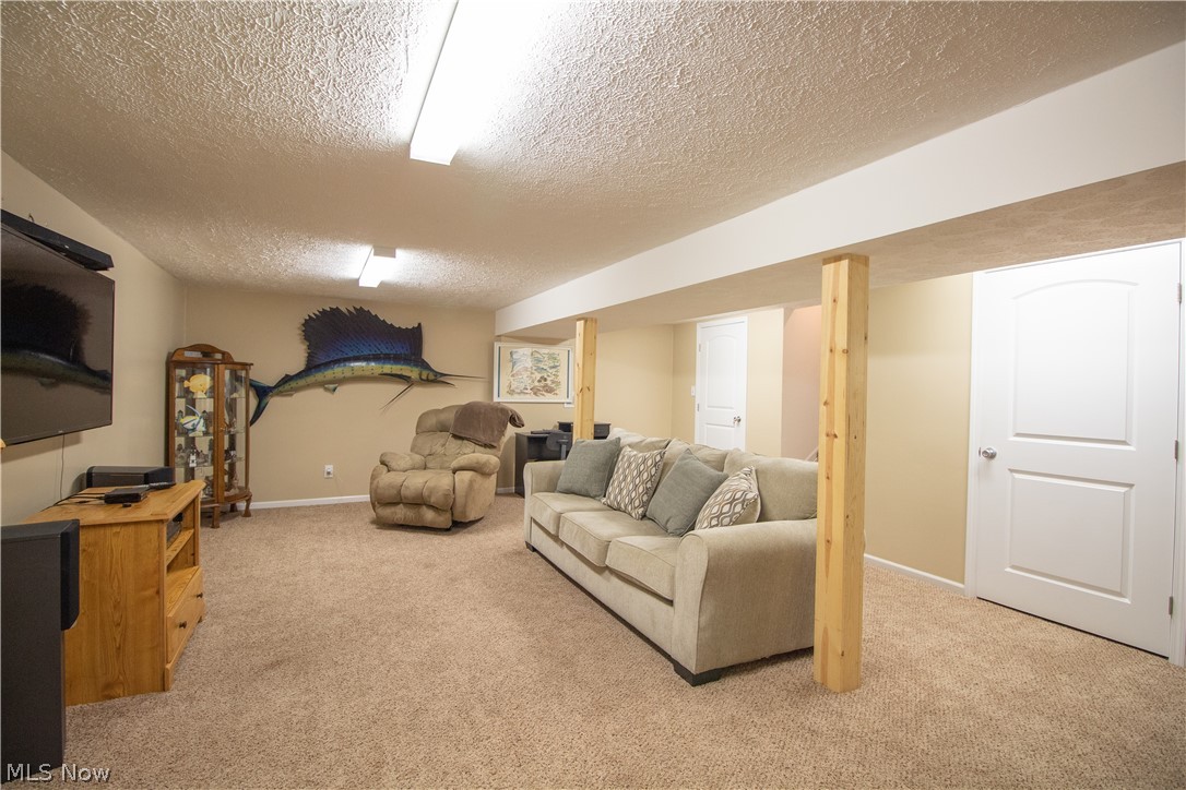 9060 Oberlin Road Elyria, OH 44035 - Photo 23 of 28 Gallery Image 23