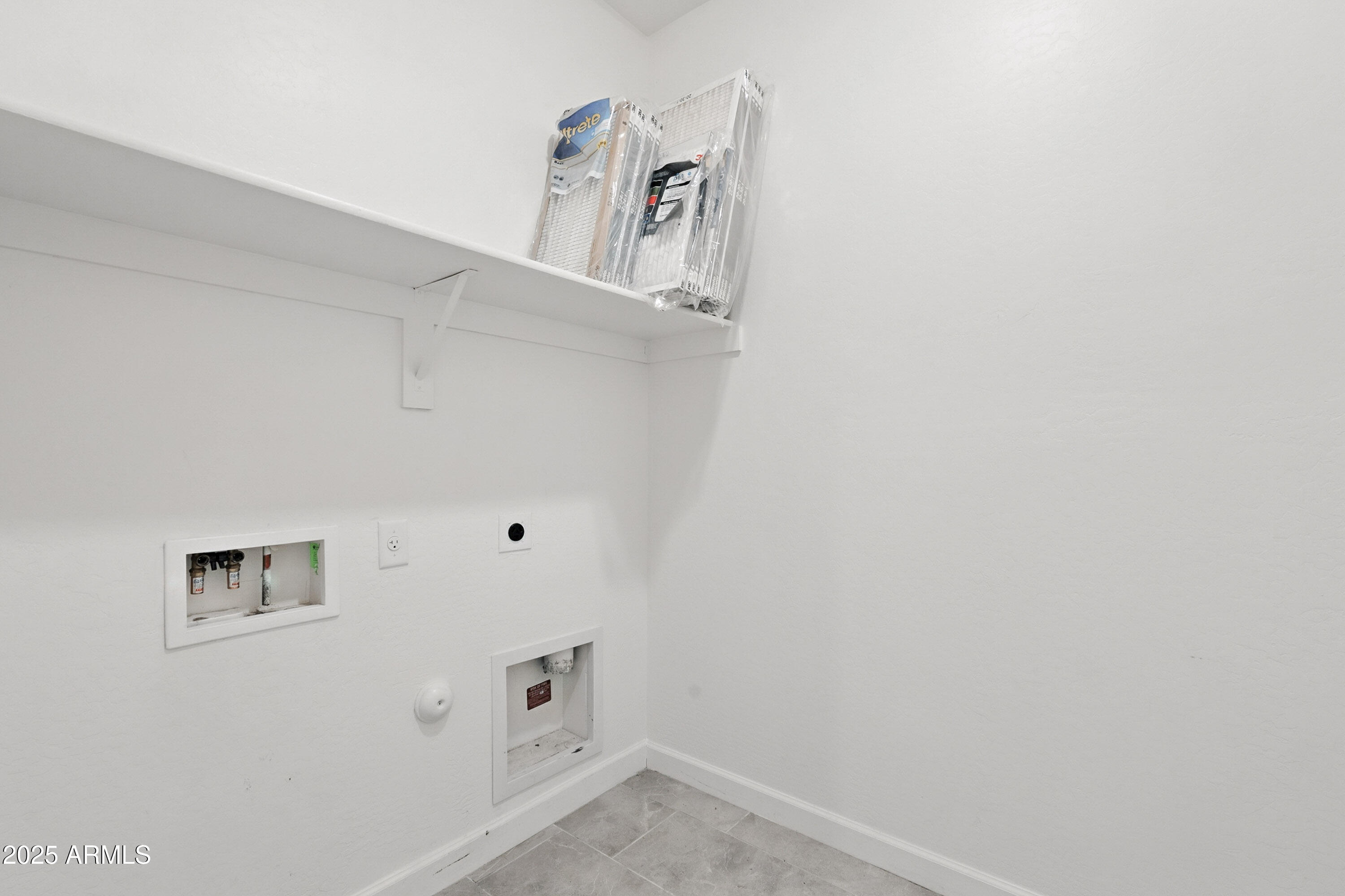 2816 West Pollack Street Phoenix, AZ 85041 - Photo 33 of 63 a view of a hallway with closet