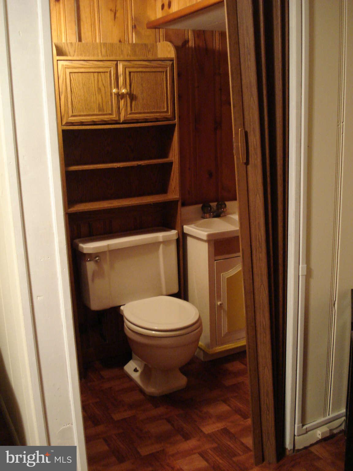 2804 Topaz Road Baltimore, MD 21234 - Photo 26 of 30 Bath