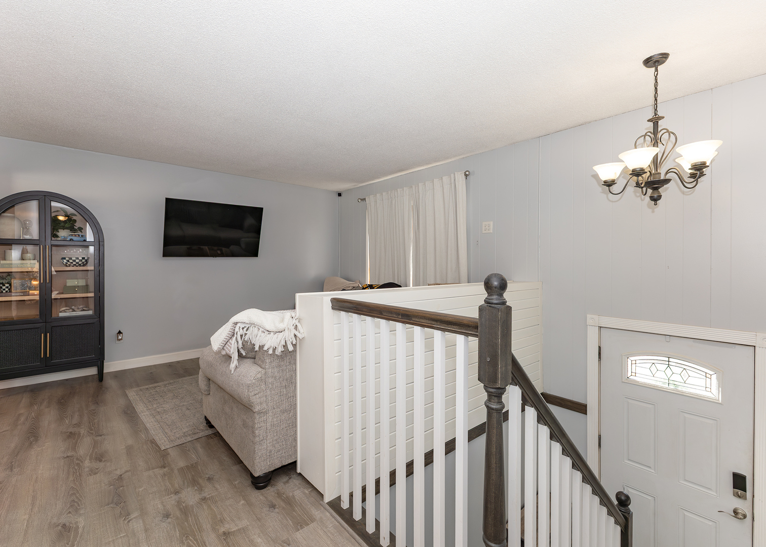 1712 Middle Road Camanche, IA 52730 - Photo 5 of 31 Gallery Image 5