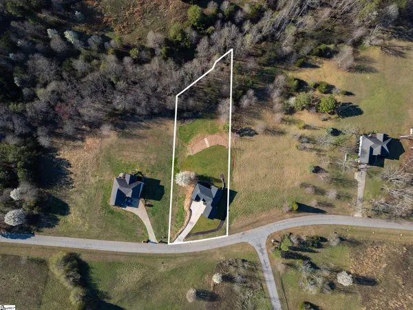 $599,000 | 725 Hidden Falls Drive, West Union, SC 29696