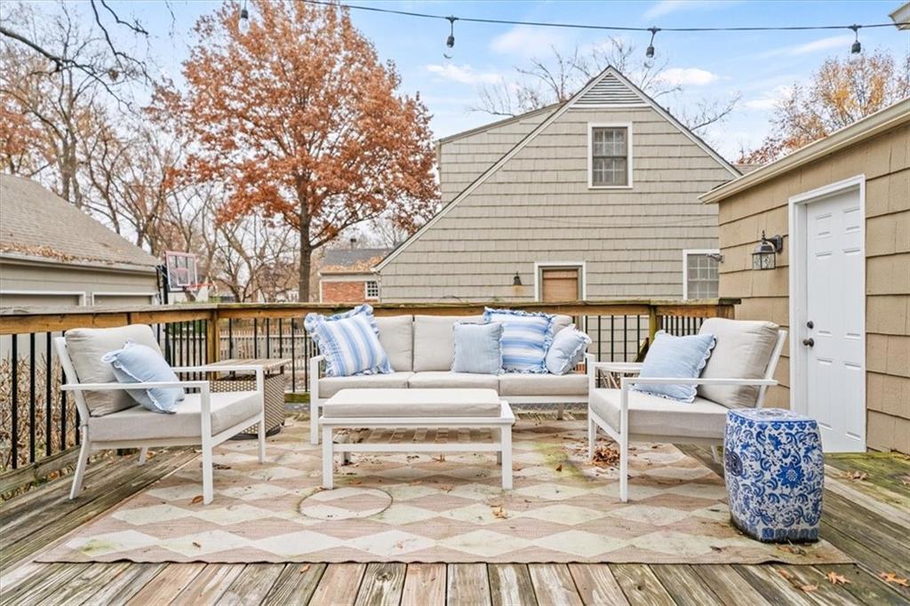 2812 West 49th Terrace Westwood, KS 66205 - Photo 27 of 35