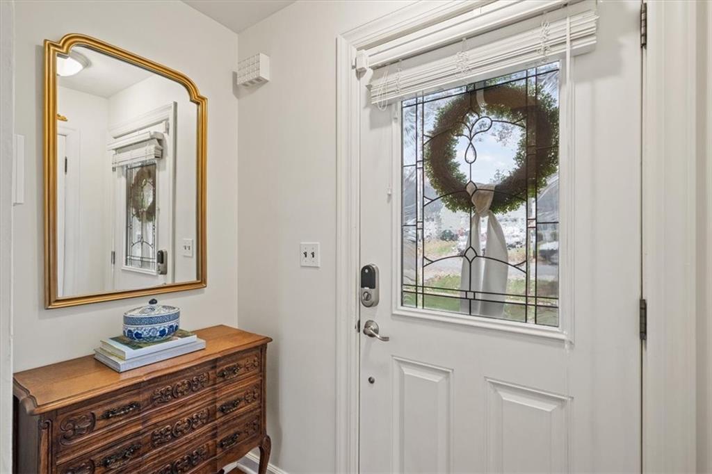 2812 West 49th Terrace Westwood, KS 66205 - Photo 5 of 35