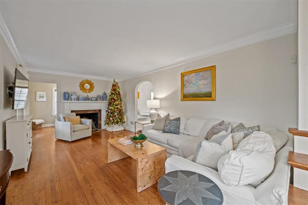 2812 West 49th Terrace Westwood, KS 66205 - Photo 6 of 35