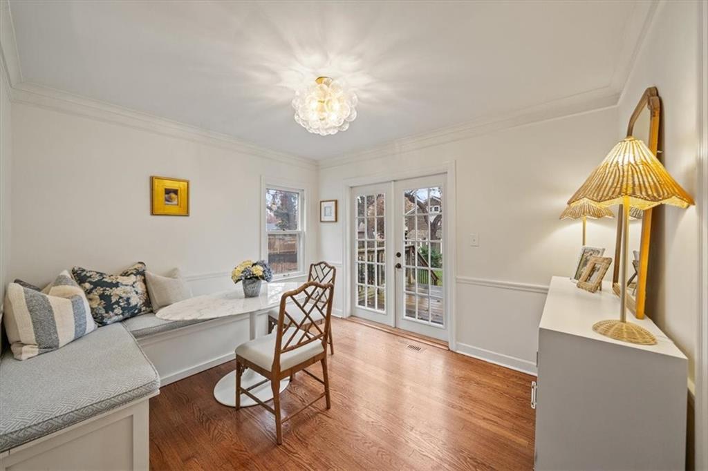 2812 West 49th Terrace Westwood, KS 66205 - Photo 10 of 35