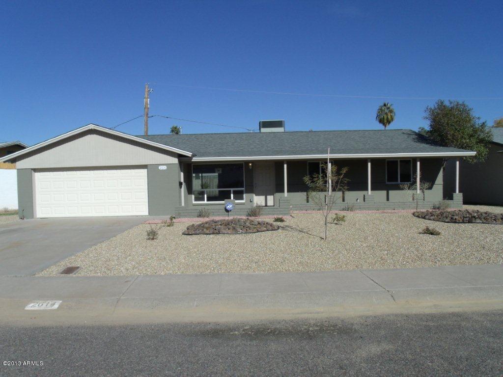2614 West Wethersfield Road Phoenix, AZ 85029 - Photo 1 of 9 2614 Wethersfield 002 (2)