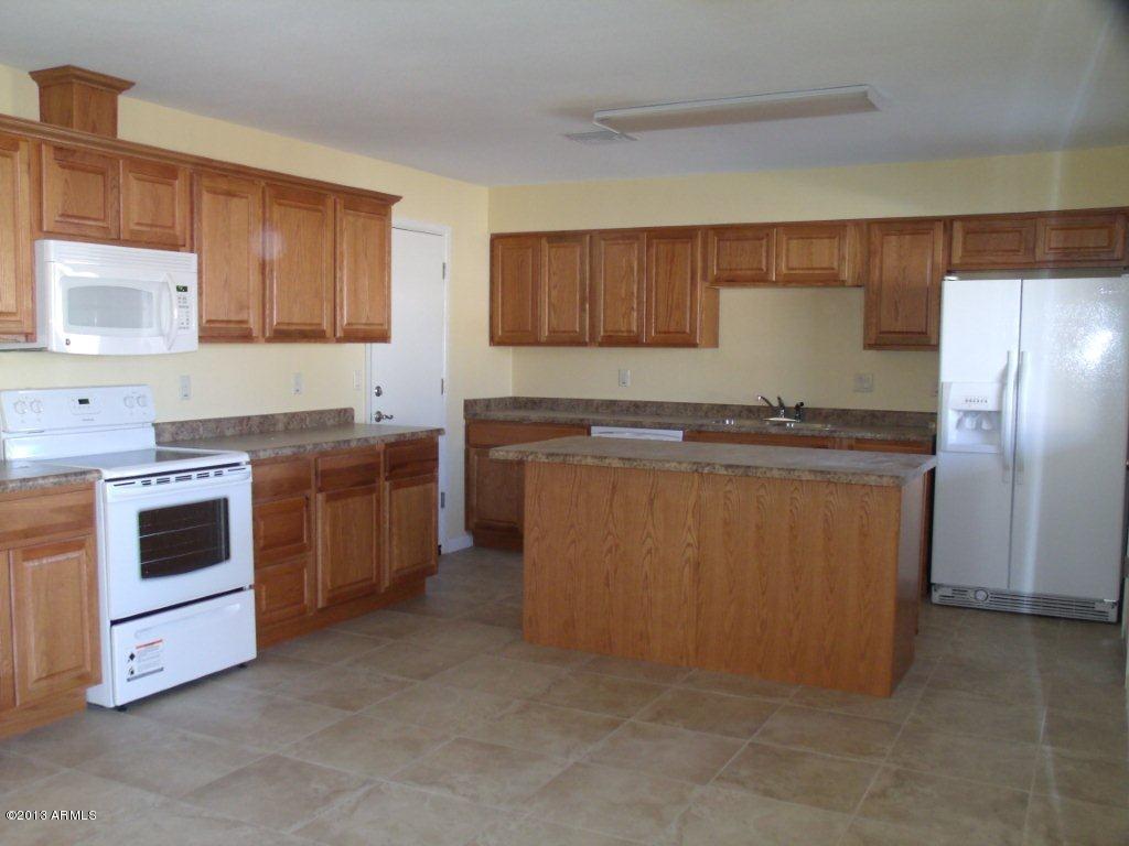 2614 West Wethersfield Road Phoenix, AZ 85029 - Photo 3 of 9 2614 Wethersfield 072 (2)