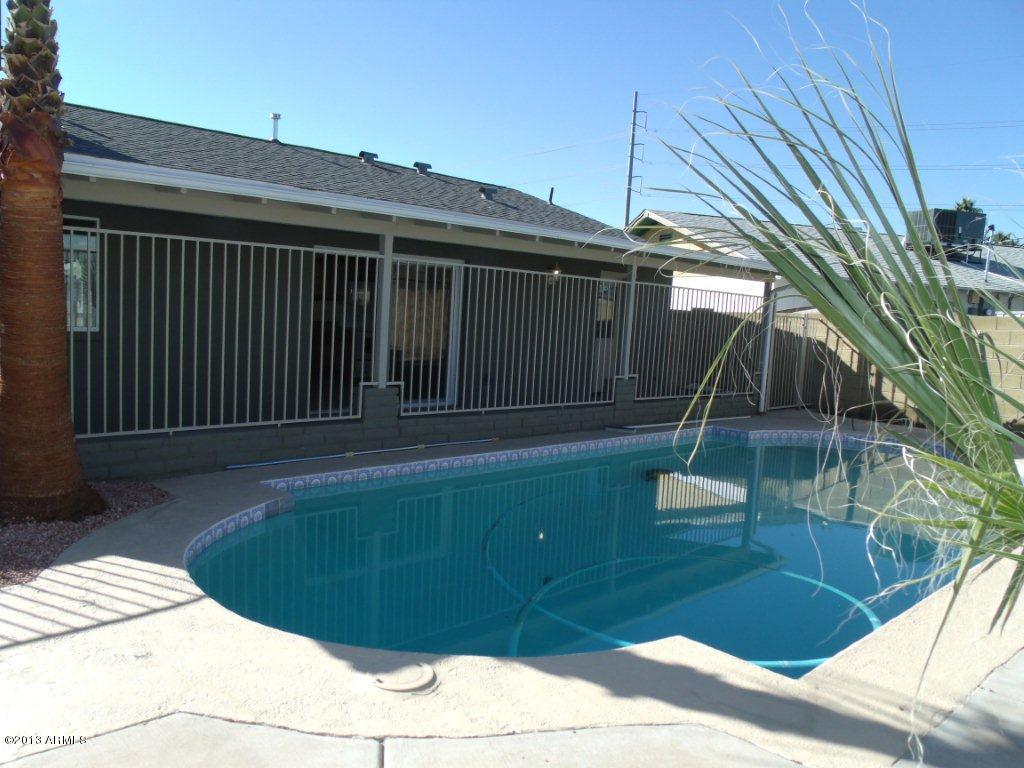 2614 West Wethersfield Road Phoenix, AZ 85029 - Photo 9 of 9 2614 Wethersfield 018 (2)