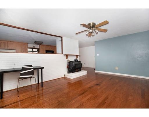12 William Road Holbrook, MA 02343 - Photo 5 of 17 Gallery Image 5
