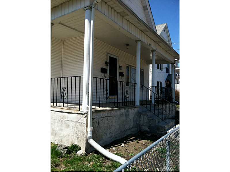 15 Appleton Avenue Pawtucket, RI 02860 - Photo 6 of 25 Exterior Front.