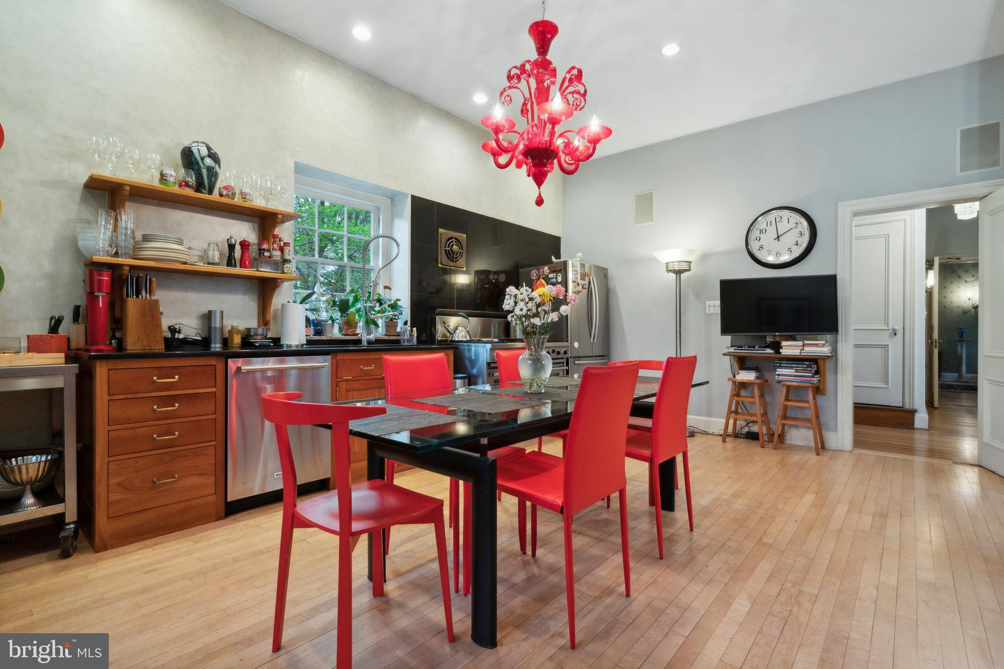 8410 Prospect Avenue Philadelphia, PA 19118 - Photo 15 of 46