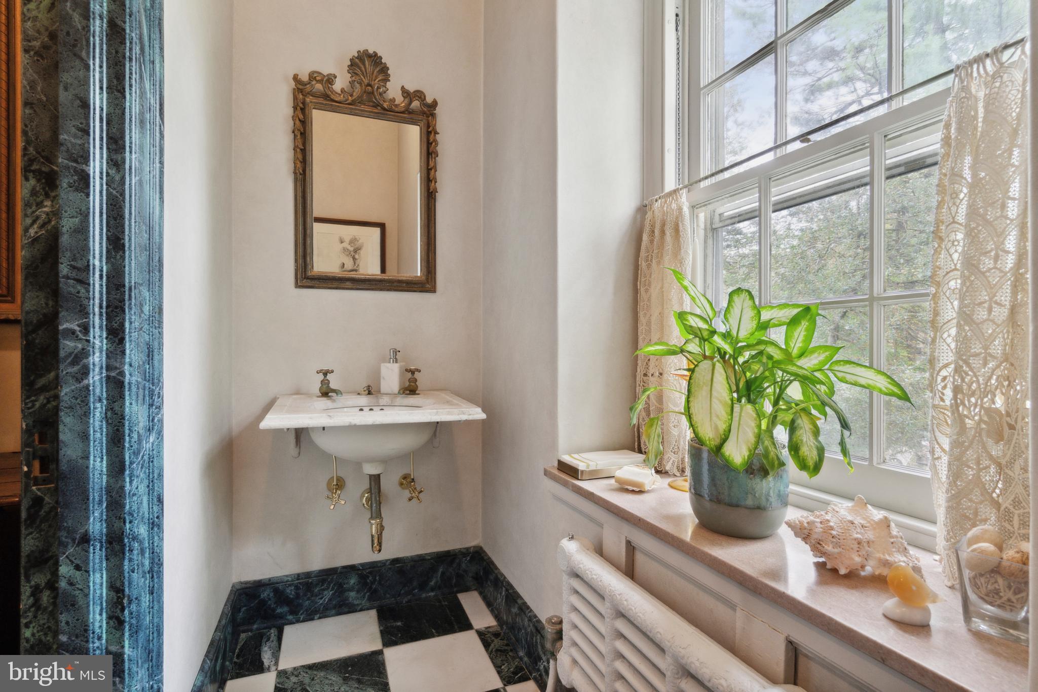 8410 Prospect Avenue Philadelphia, PA 19118 - Photo 17 of 46