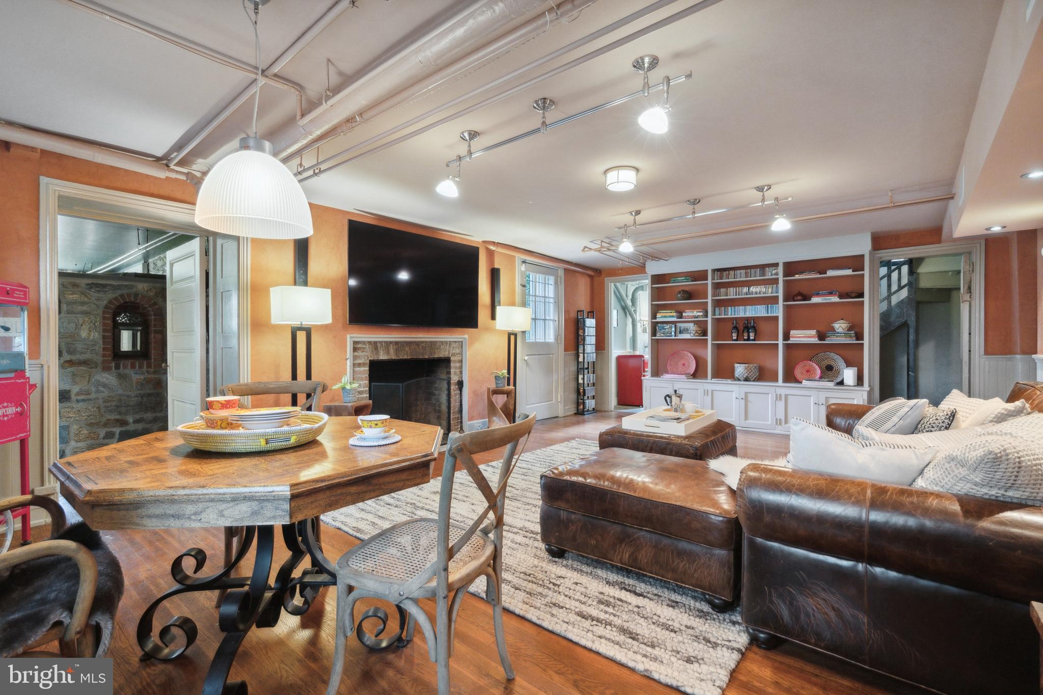 8410 Prospect Avenue Philadelphia, PA 19118 - Photo 24 of 46