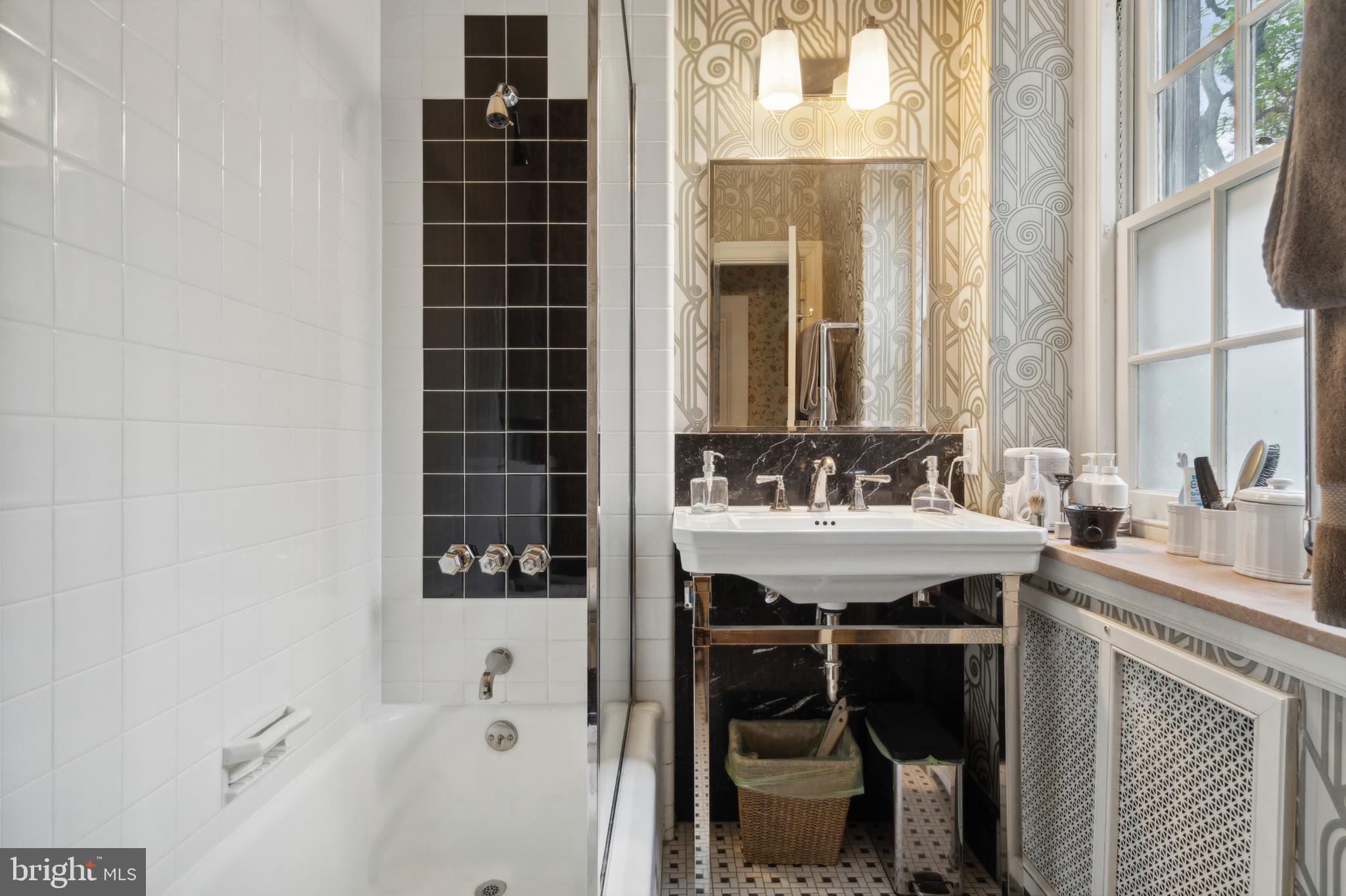 8410 Prospect Avenue Philadelphia, PA 19118 - Photo 32 of 46