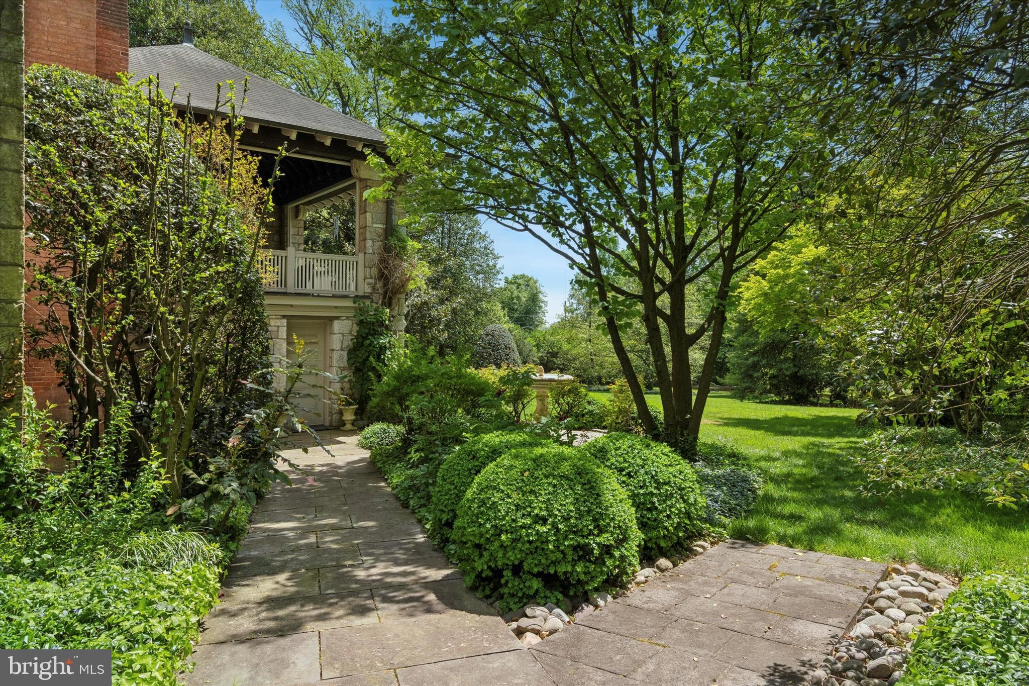 8410 Prospect Avenue Philadelphia, PA 19118 - Photo 8 of 46