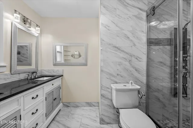 $449,900 | 4621 Royalview Road, Knoxville, TN 37921