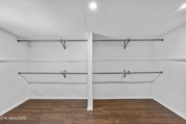 $449,900 | 4621 Royalview Road, Knoxville, TN 37921