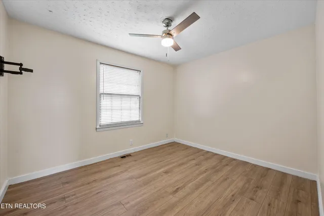 $449,900 | 4621 Royalview Road, Knoxville, TN 37921