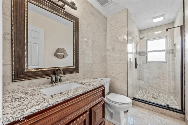 $449,900 | 4621 Royalview Road, Knoxville, TN 37921