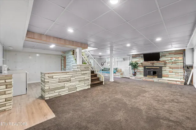 $449,900 | 4621 Royalview Road, Knoxville, TN 37921