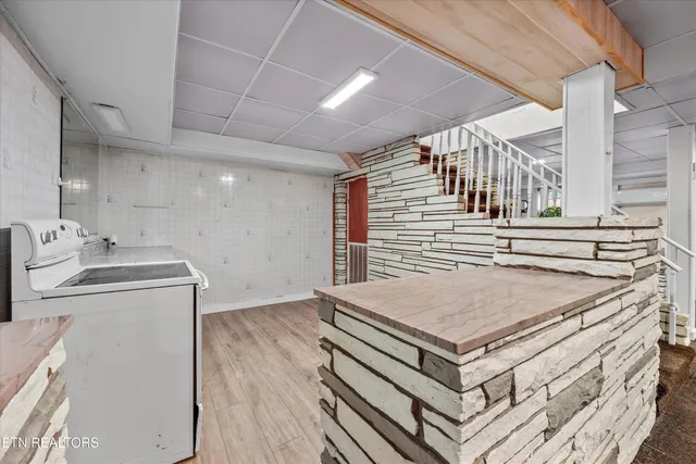 $449,900 | 4621 Royalview Road, Knoxville, TN 37921