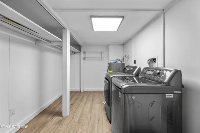 $449,900 | 4621 Royalview Road, Knoxville, TN 37921