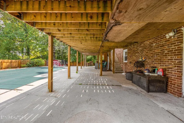 $449,900 | 4621 Royalview Road, Knoxville, TN 37921