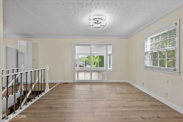 $449,900 | 4621 Royalview Road, Knoxville, TN 37921