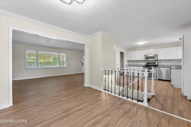 $449,900 | 4621 Royalview Road, Knoxville, TN 37921