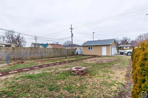 $245,000 | 615 Ash Street, Wamego, KS 66547