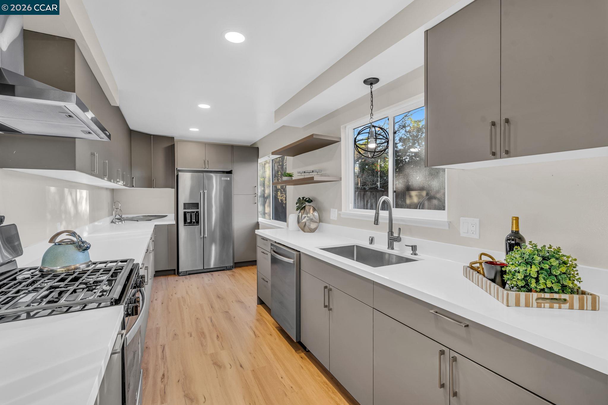 7472 Blue Fox Way San Ramon, CA 94583 - Photo 14 of 43