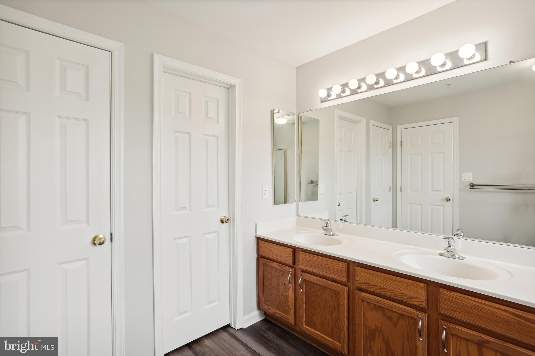 3 Inkberry Circle Gaithersburg, MD 20877 - Photo 22 of 52 Owner's Bath with Dual Sinks
