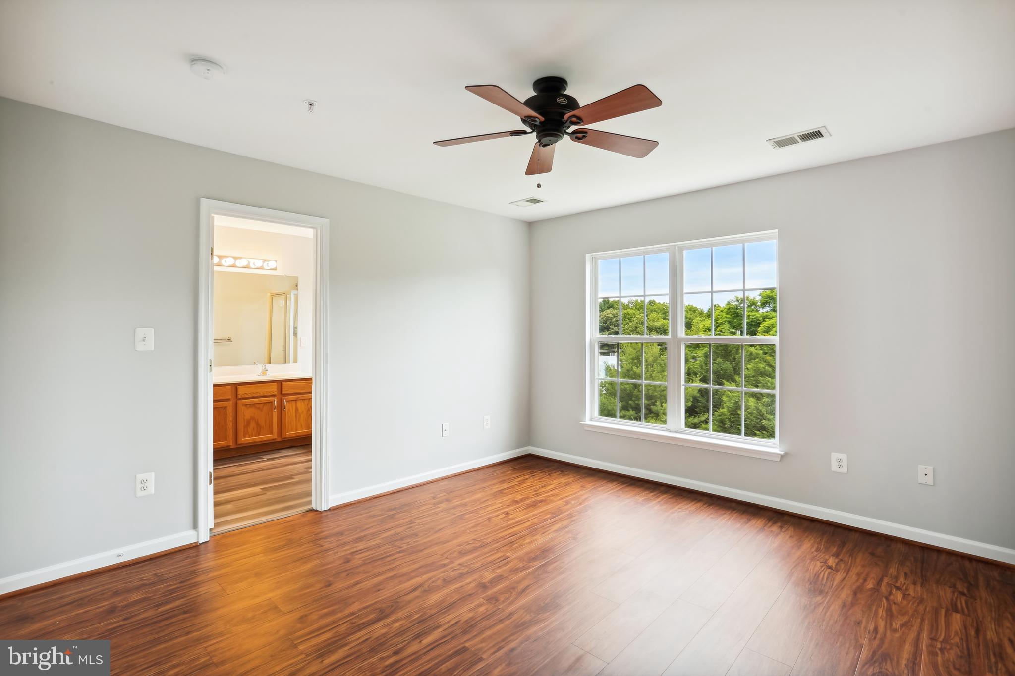 3 Inkberry Circle Gaithersburg, MD 20877 - Photo 24 of 52 Owner's Suite