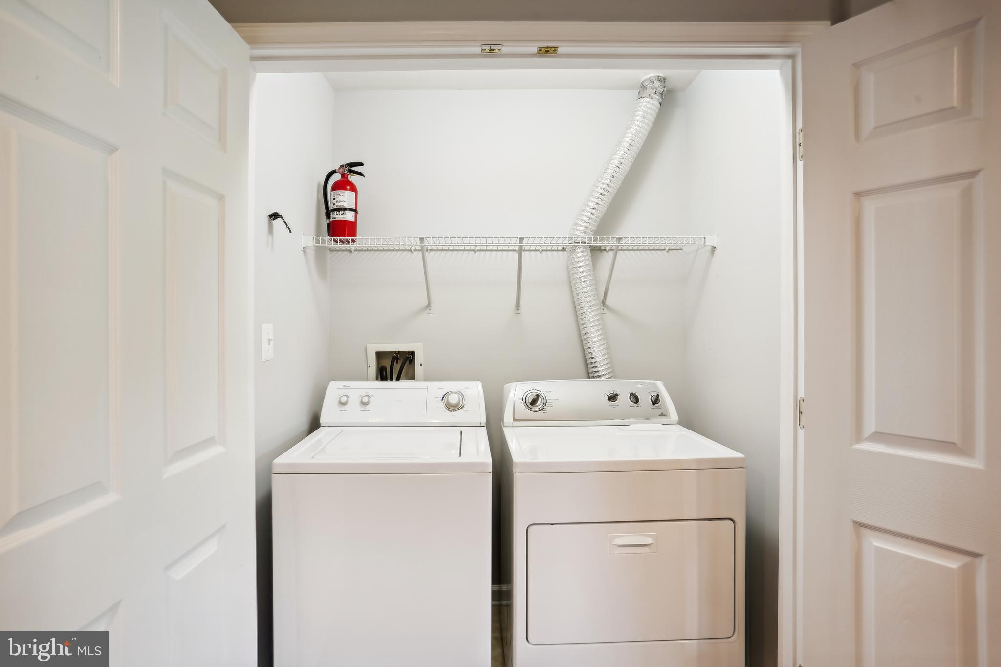 3 Inkberry Circle Gaithersburg, MD 20877 - Photo 35 of 52 Full Size Washer & Dryer
