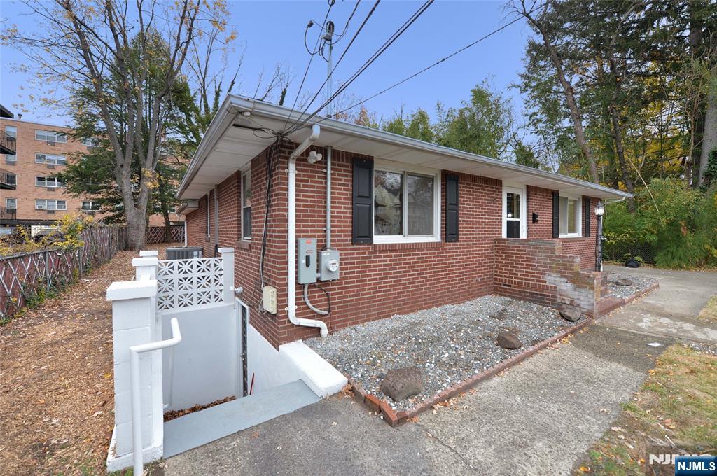 60 Poplar Avenue Hackensack, NJ 07601 - Photo 19 of 24