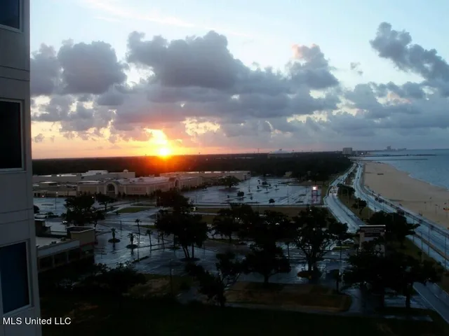 $3,100 | 2668 Beach Boulevard, Unit 1406, Biloxi, MS 39531