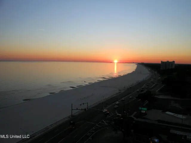 $3,100 | 2668 Beach Boulevard, Unit 1406, Biloxi, MS 39531