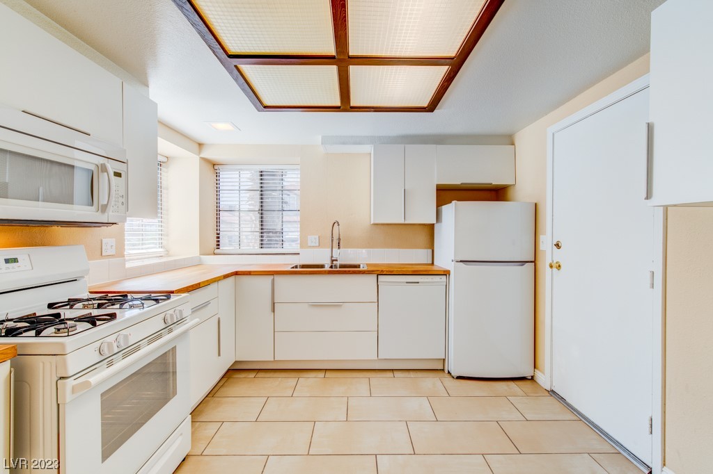 6508 Deadwood Road Las Vegas, NV 89108 - Photo 23 of 54