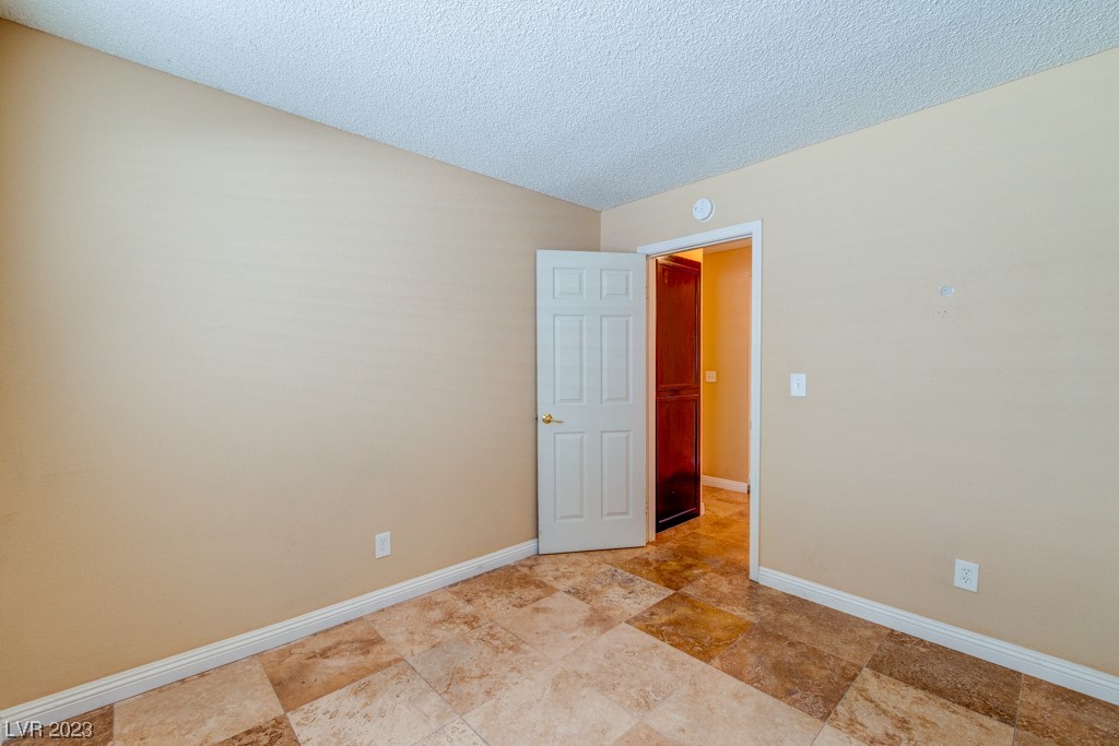 6508 Deadwood Road Las Vegas, NV 89108 - Photo 37 of 54