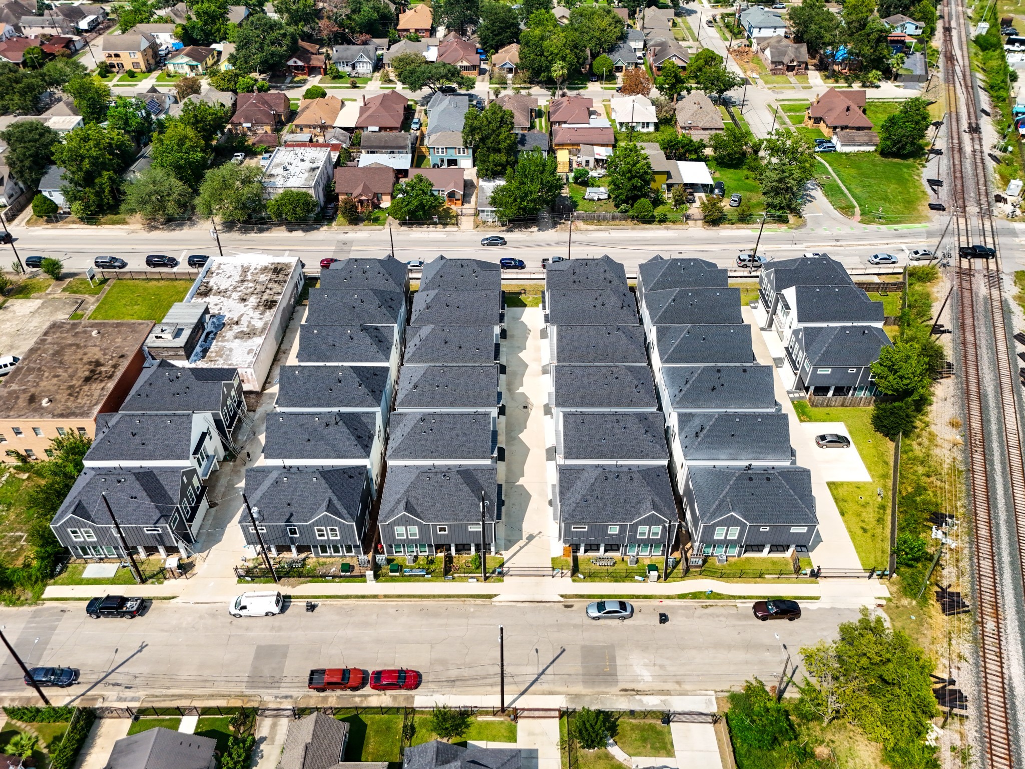 5229 Hillman Street, Unit A Houston, TX 77023 - Photo 39 of 50 an aerial view of houses with yard