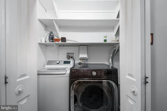 $999,990 | 26 Strawberry Street, Philadelphia, PA 19106