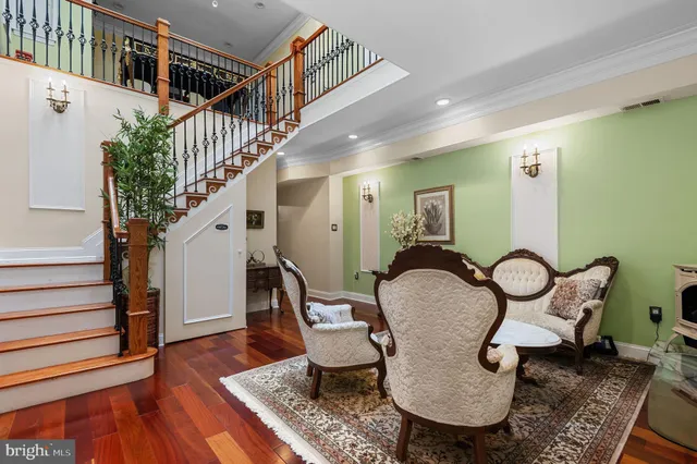 $999,990 | 26 Strawberry Street, Philadelphia, PA 19106