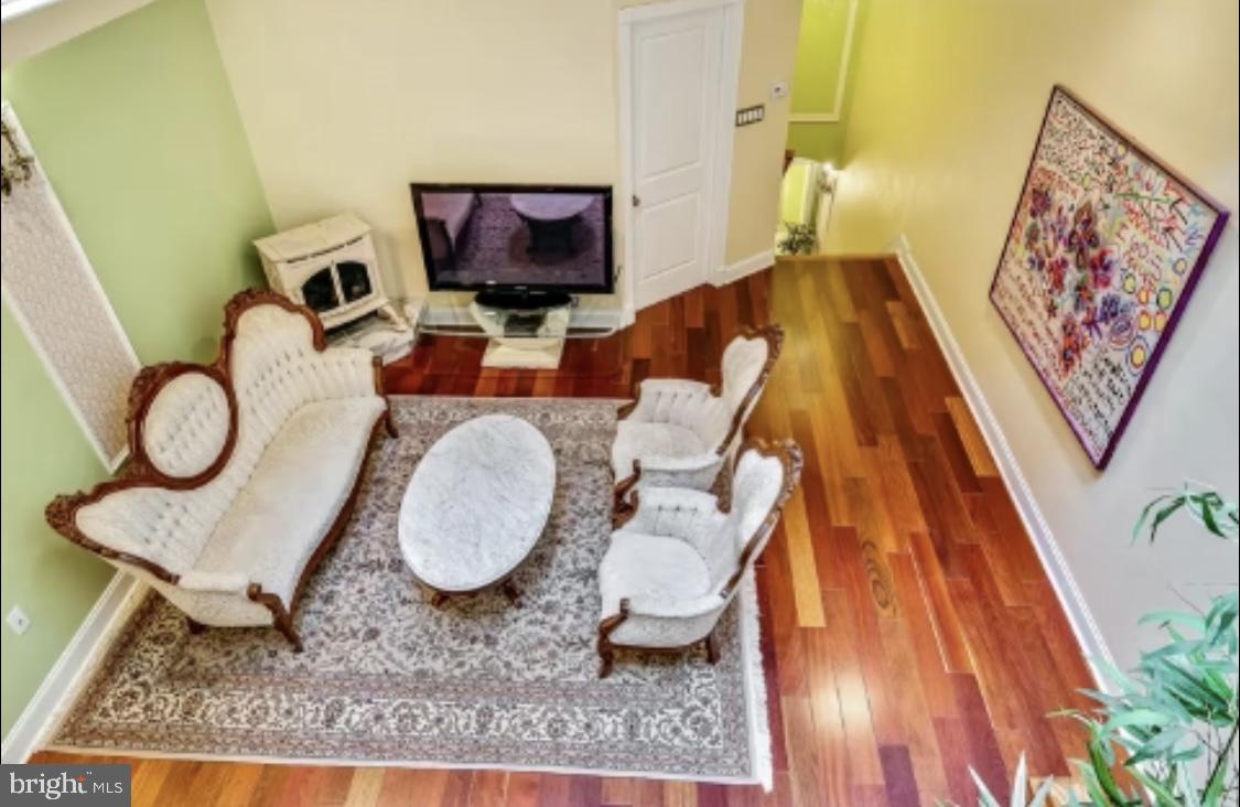 26 Strawberry Street Philadelphia, PA 19106 - Photo 16 of 64 2nd floor