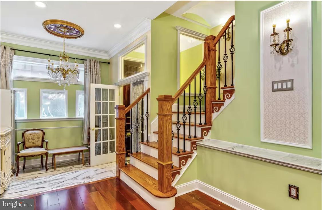 26 Strawberry Street Philadelphia, PA 19106 - Photo 3 of 64 a view of an entryway with a workspace